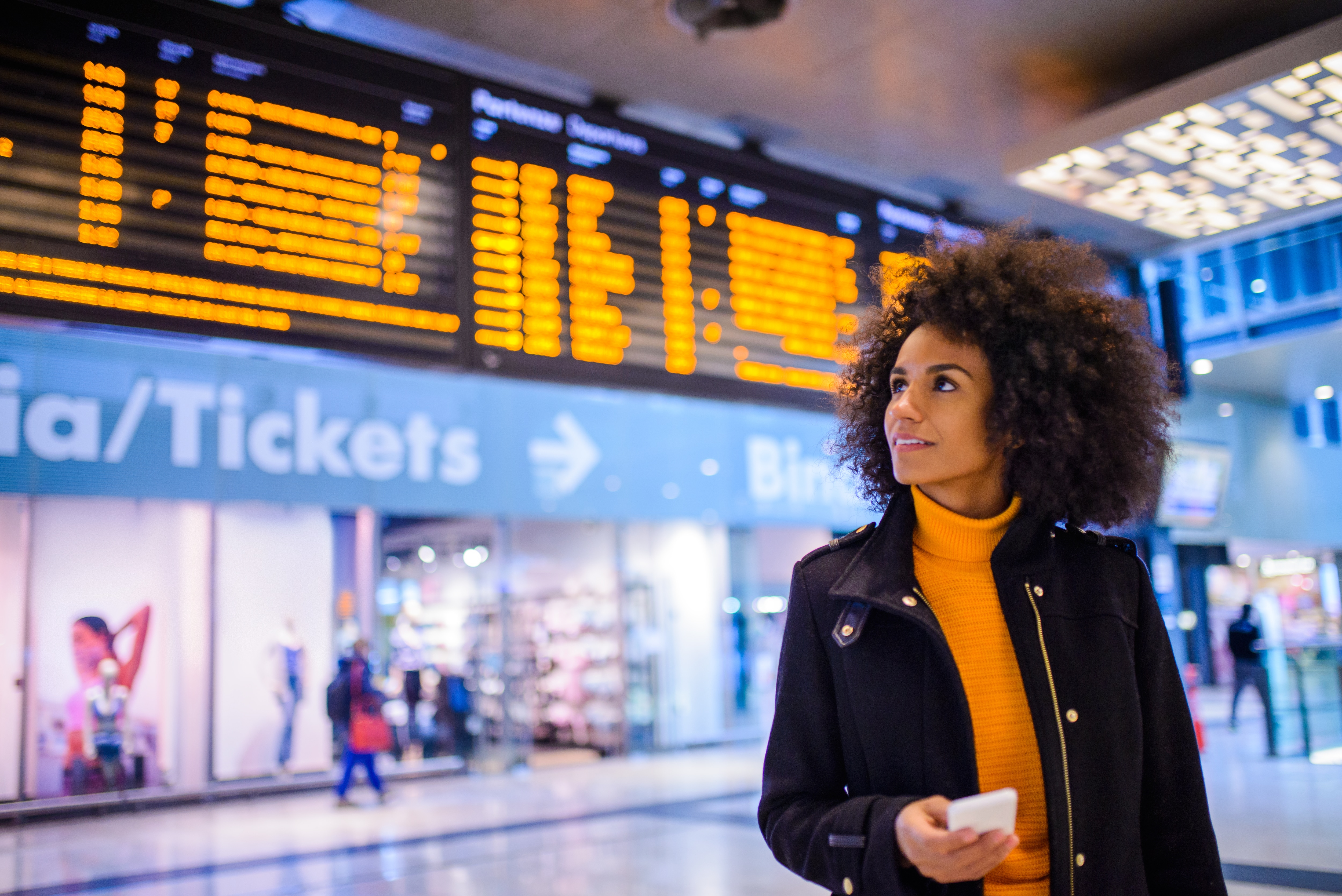 female business traveler at the airport